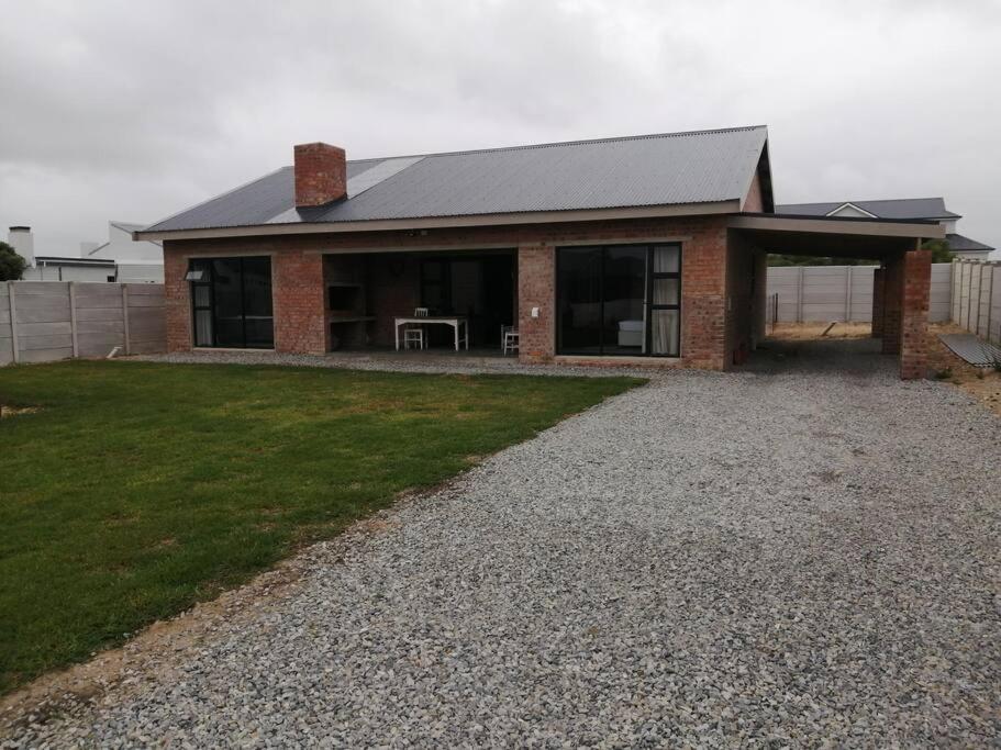 17 Lisa Street, 4 Bed - 2 Bath