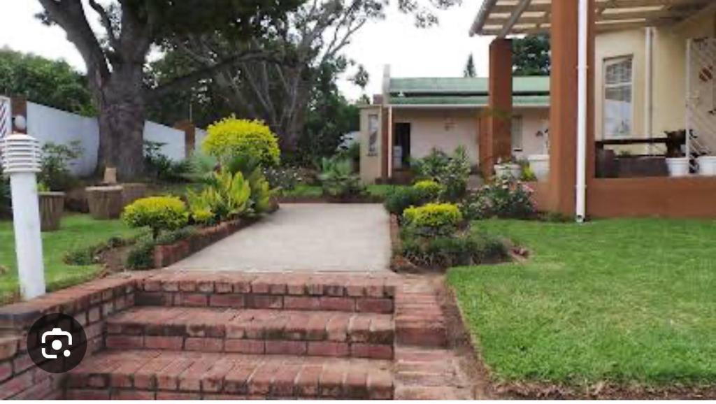 2 Oaks gaest house