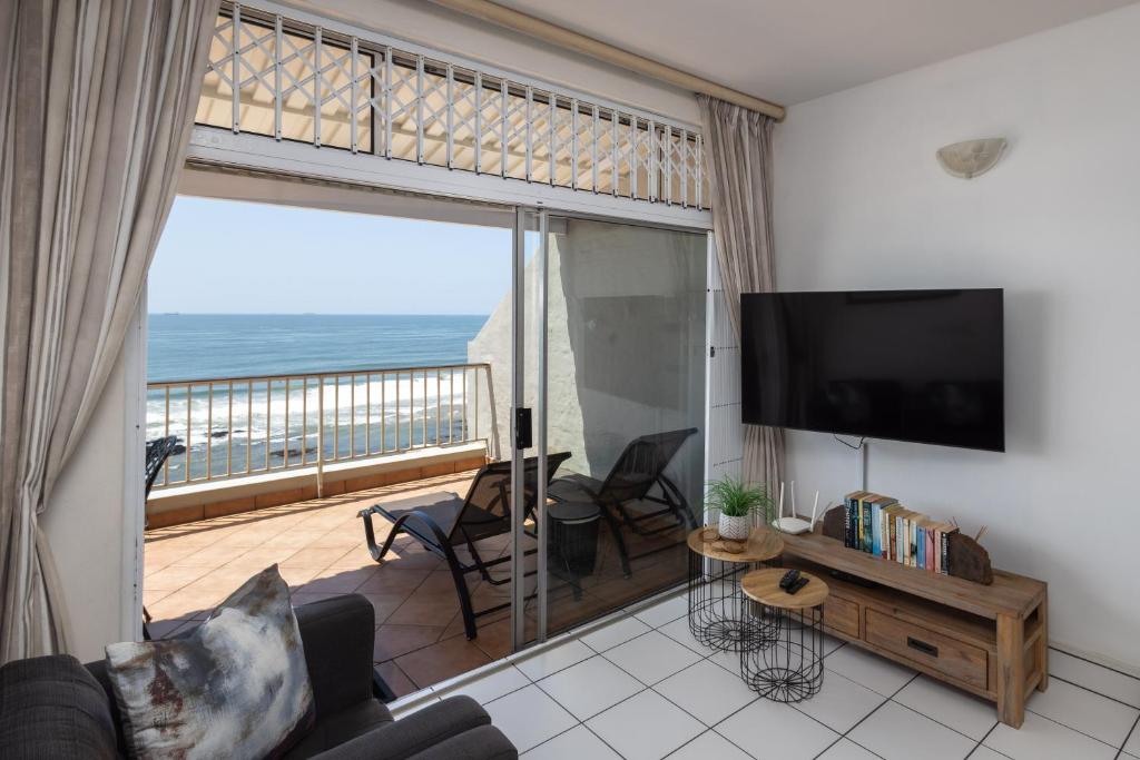 22 Bronze Bay - by Stay in Umhlanga