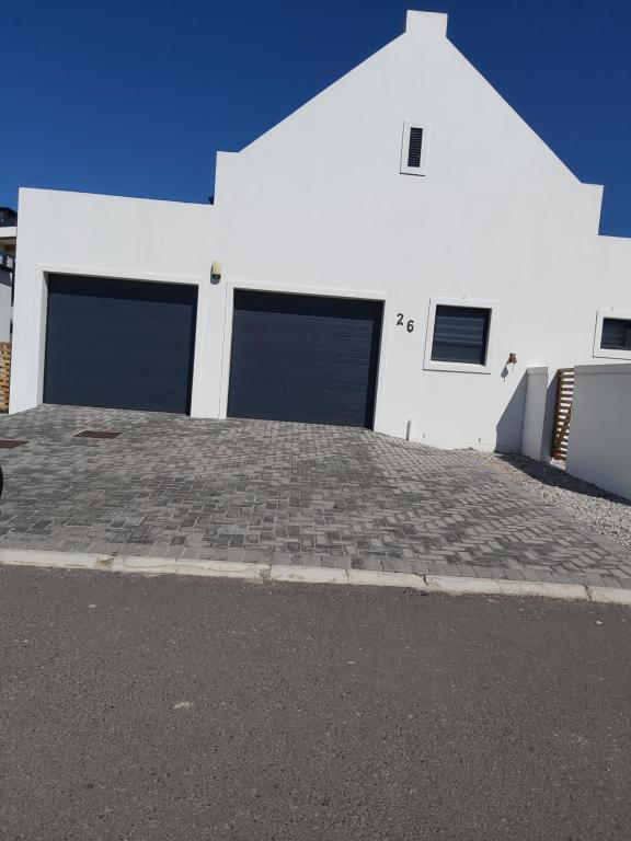 26 Sandy Cove