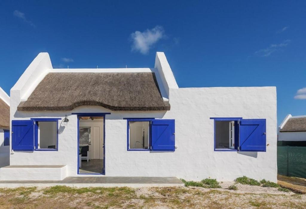28 Beach Drive Langezandt Struisbaai