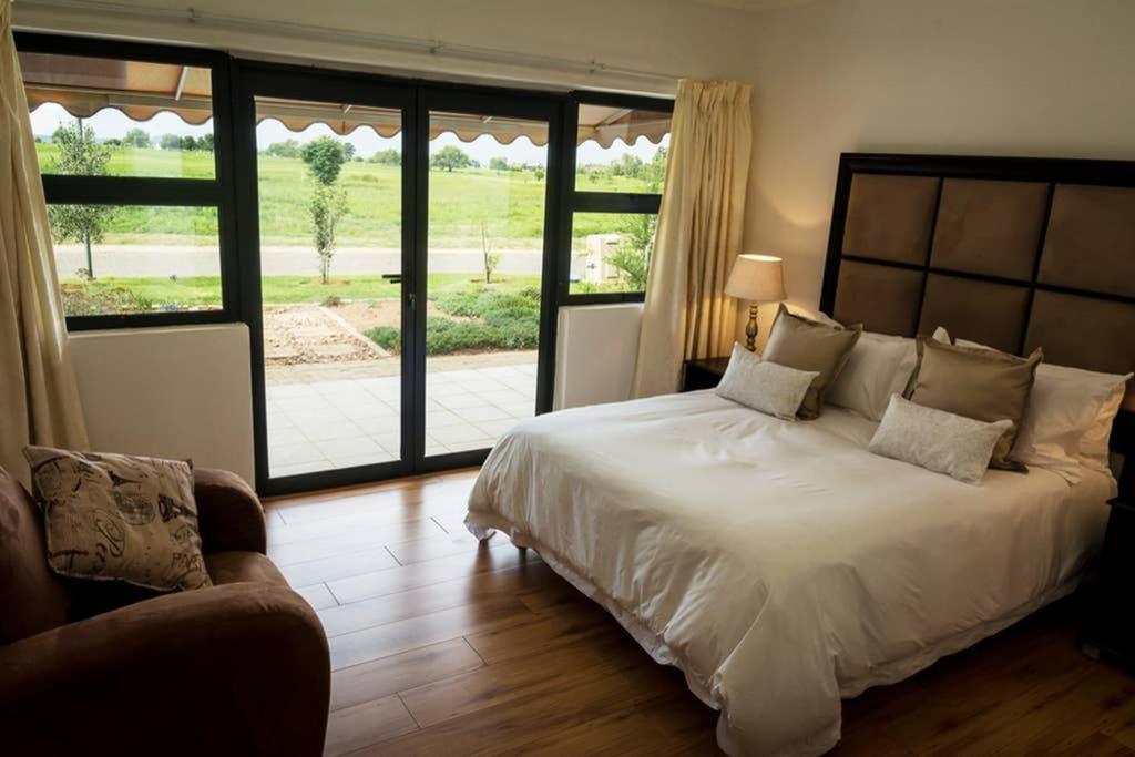288 Majestic View - Vaal De Gràce Golf Estate - Loadshedding Friendly