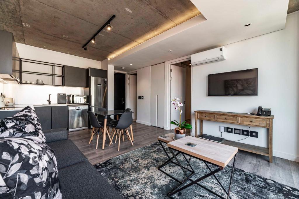 411 The Signature, De Waterkant
