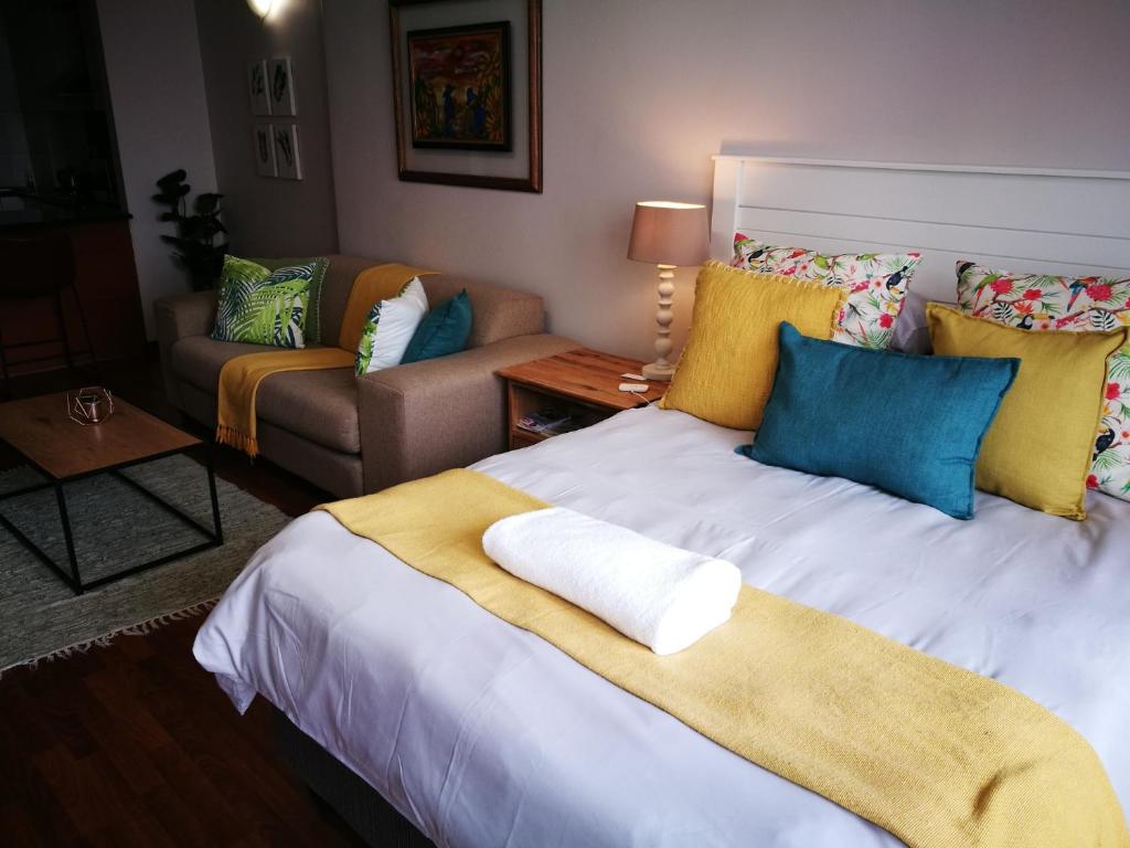 45 Lighthouse Mall Apartment