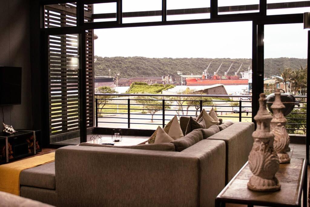 Luxury Condo-loft Point Waterfront - Two bedroom plus Loft