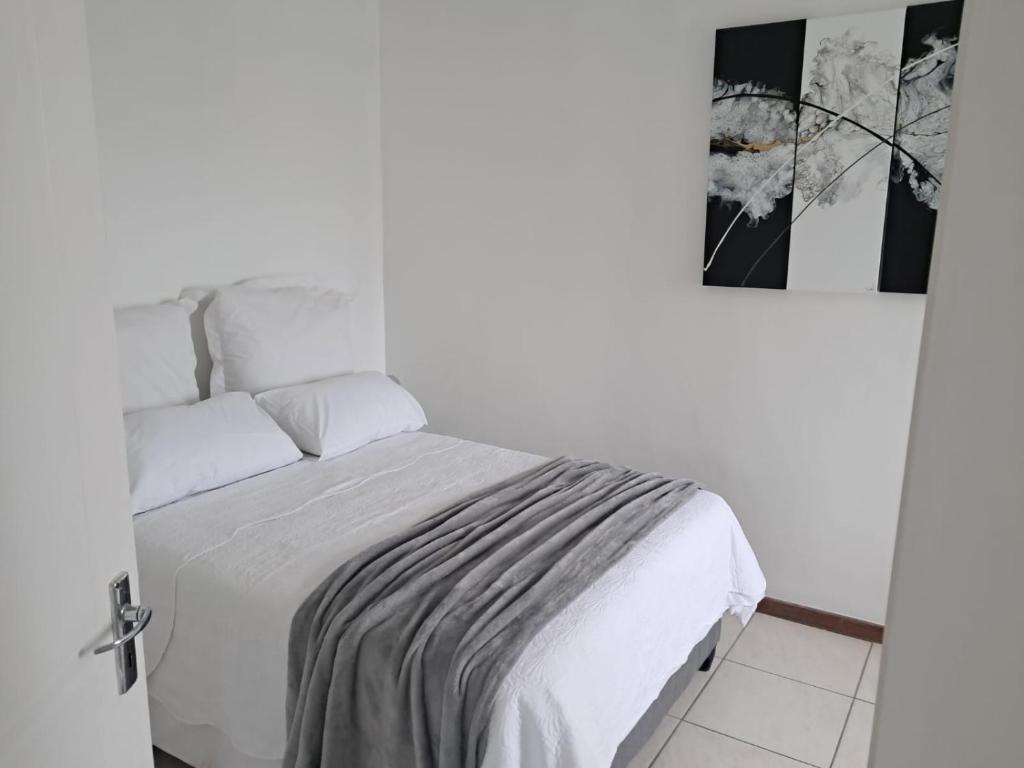8 Marina Sands beach apartment