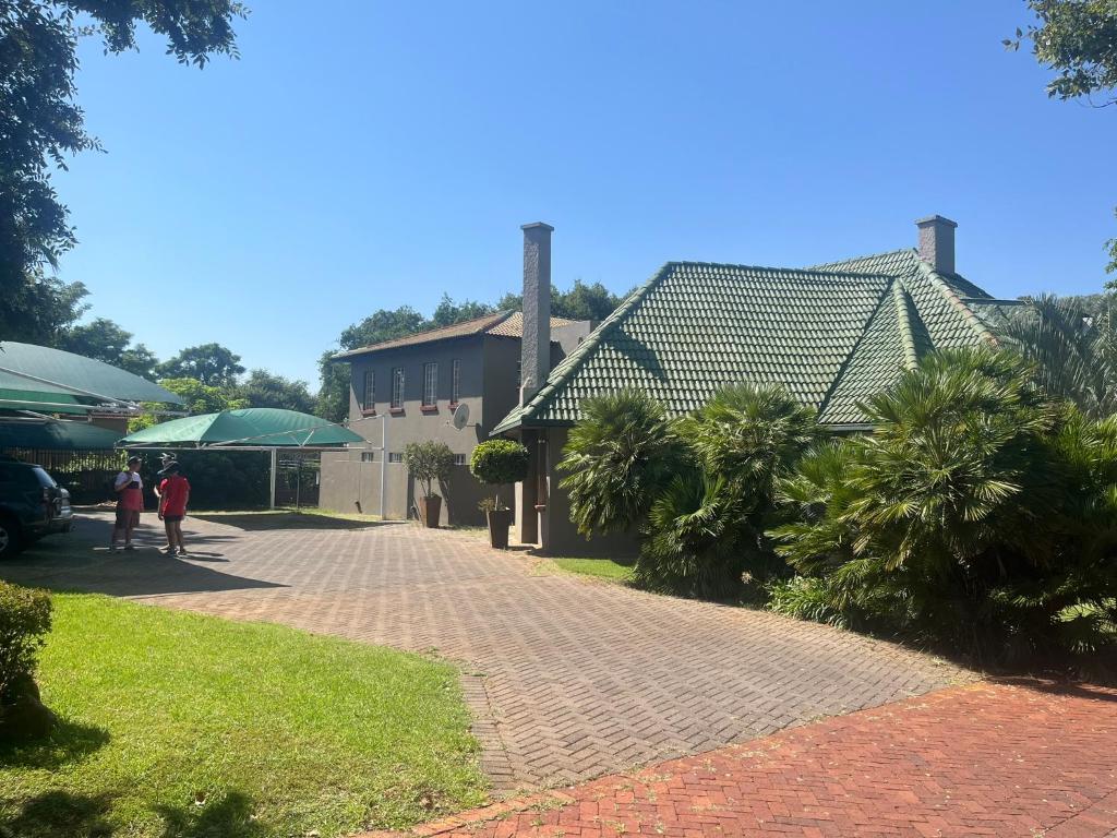 999 Pretorius street