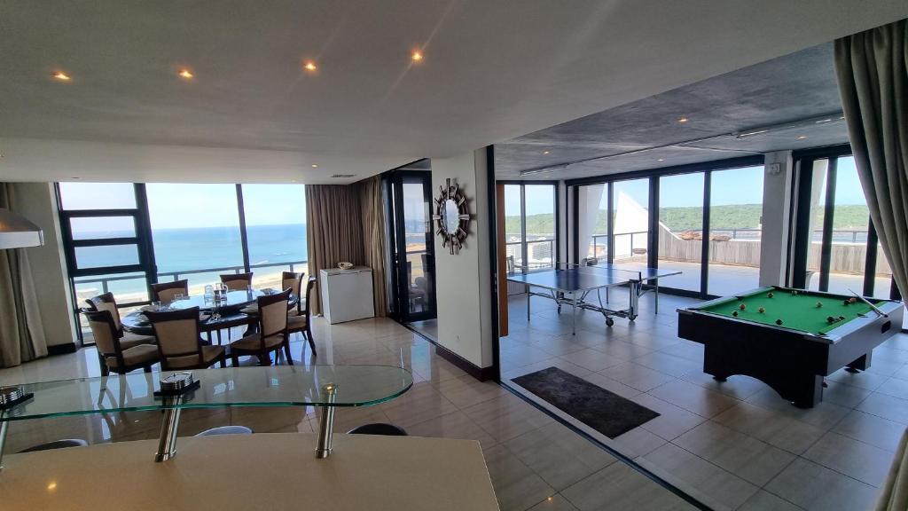 Accommodation Front - Grand Penthouse with Panoramic Views