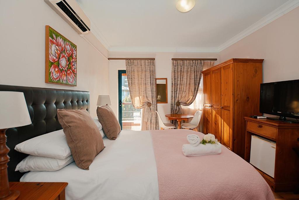 ALBATROSS SUITE
