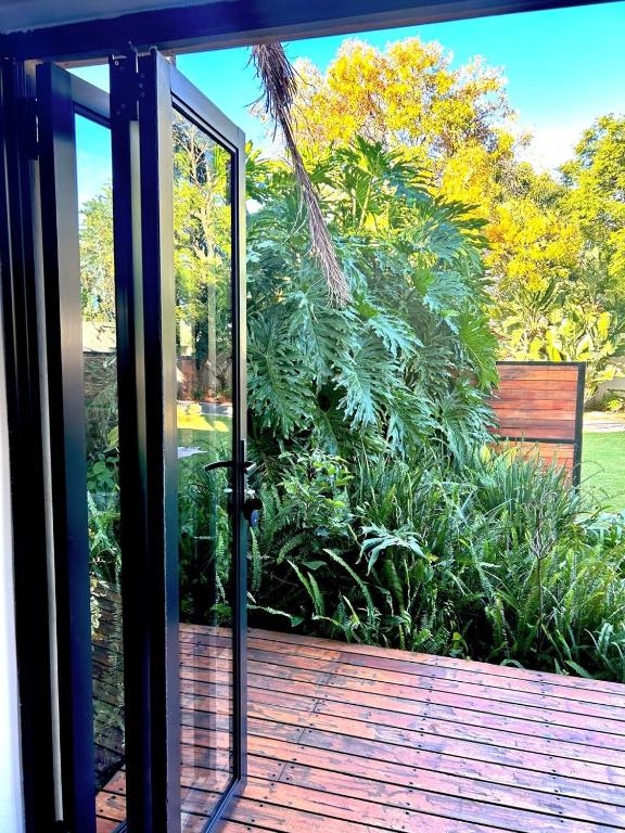 Apartment close to Menlyn Maine