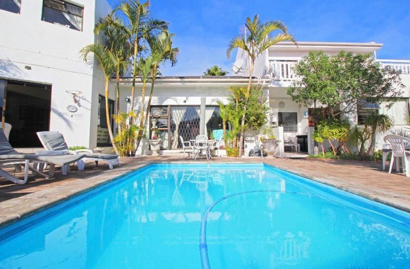 Au Plais De Langebaan at Palm Tree Villa