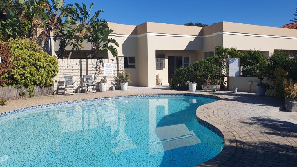 Vignes Guest Lodge