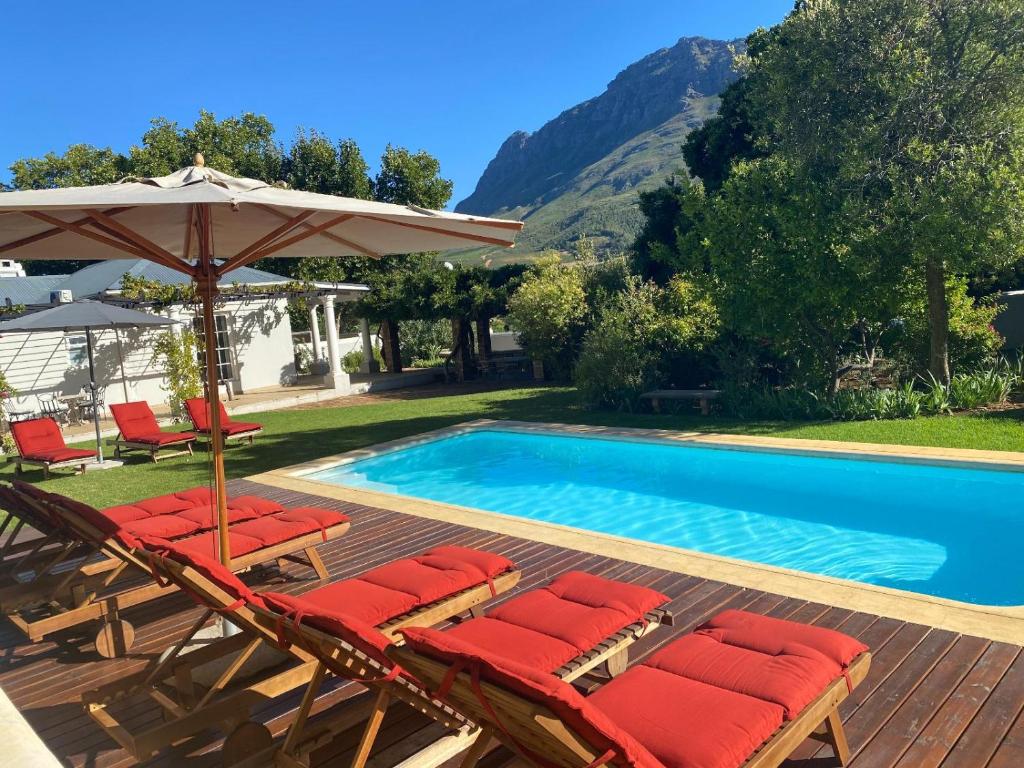 Banhoek Corner Guesthouse
