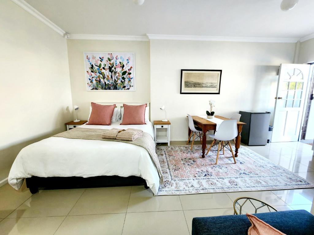 Bayside Bliss Studio Apartment