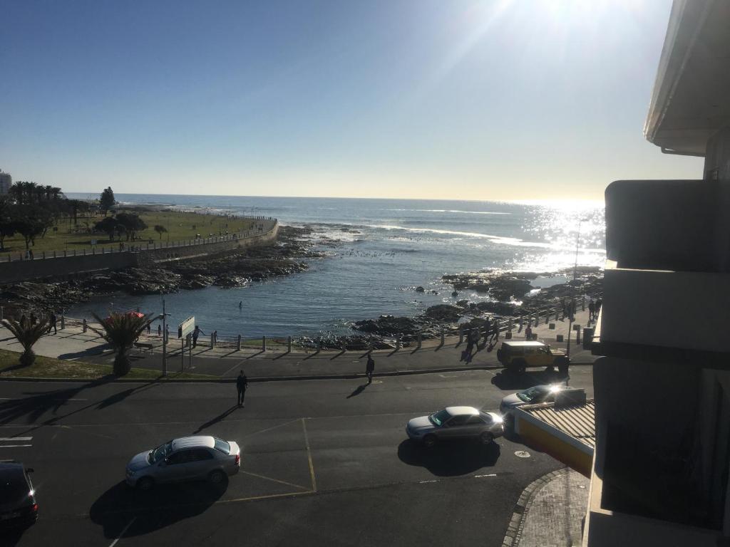 "Beach on Mouille Point"-battery backup for load shedding