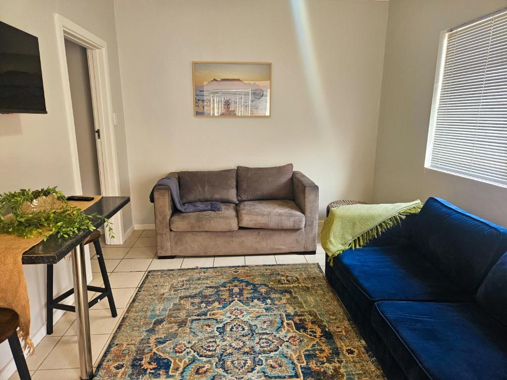 Sea Breeze Manor - Jasmyn Unit