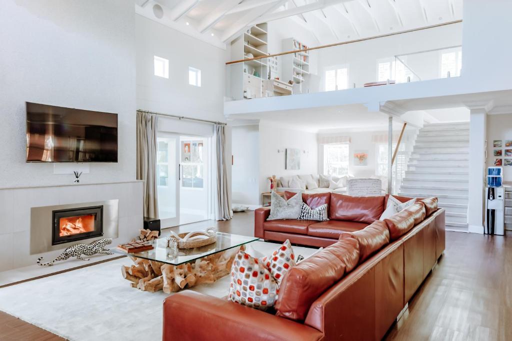 Luxe Family Home with Solar Power in Secure Hout Bay Estate