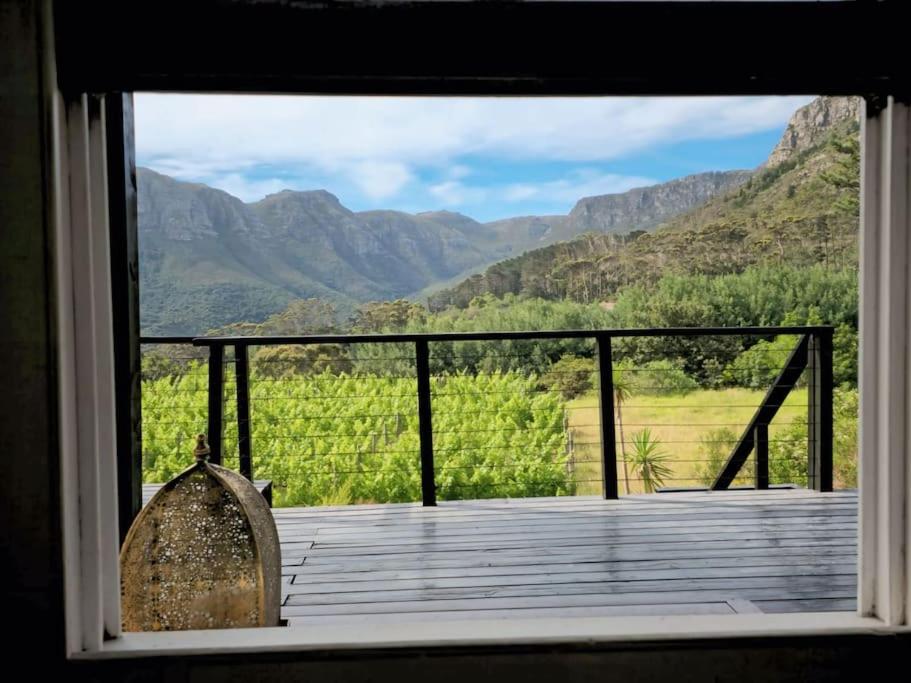 BestPlaceEver-Luxury Two-Story Apartment with Vineyard Views