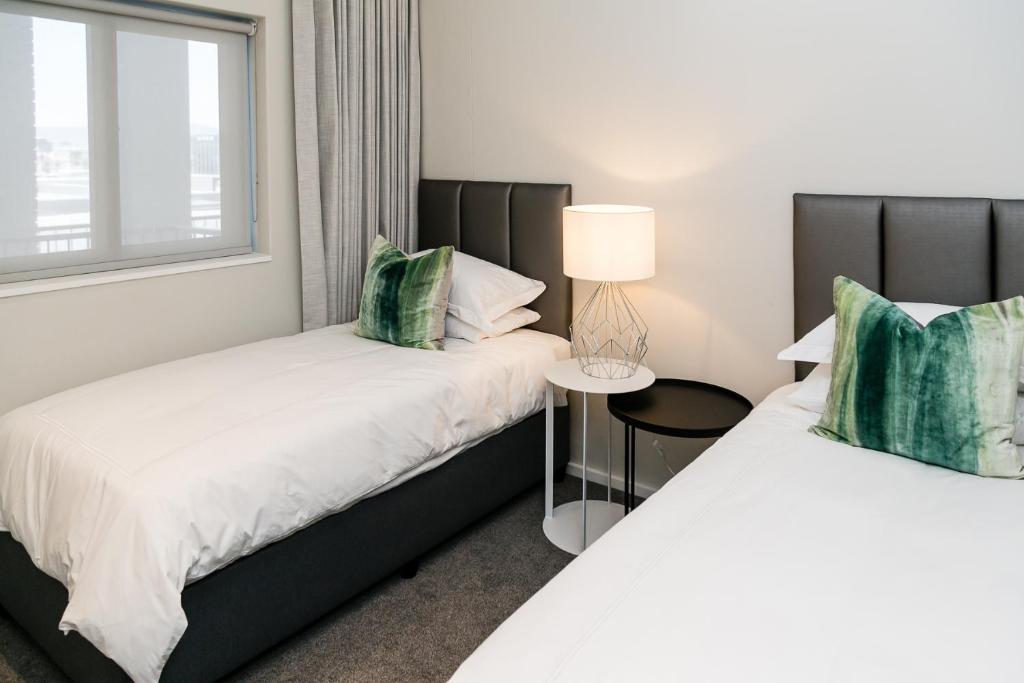 BGS Luxury Apartment-Axis Mountain and Ocean View -Century City