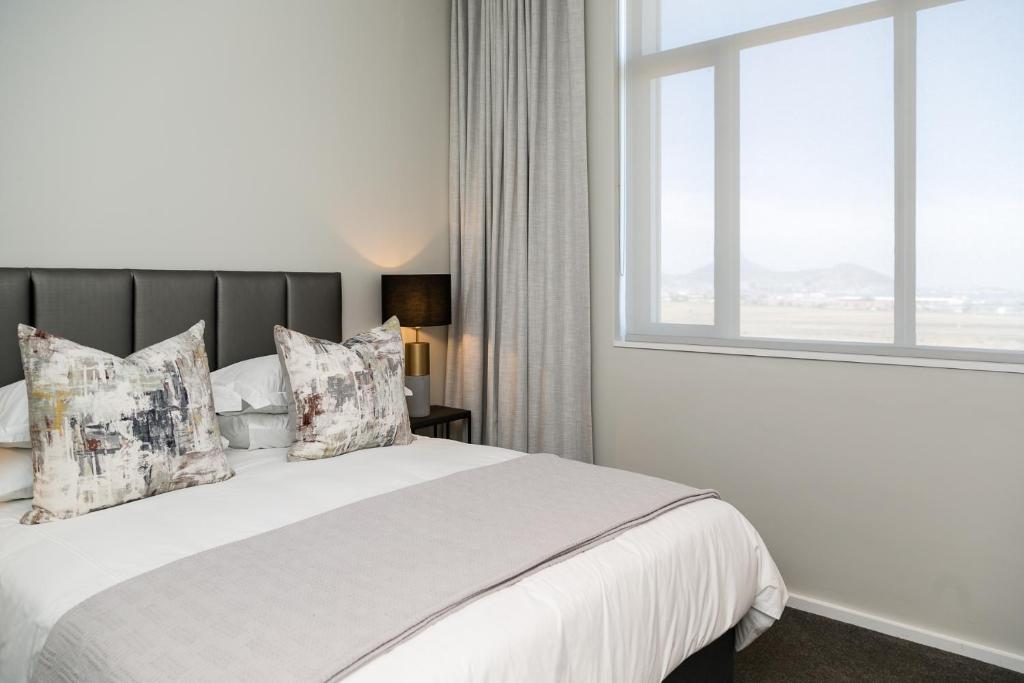 BGS Luxury apartment Two-Bed with mountain and Ocean view - AXIS-Century City
