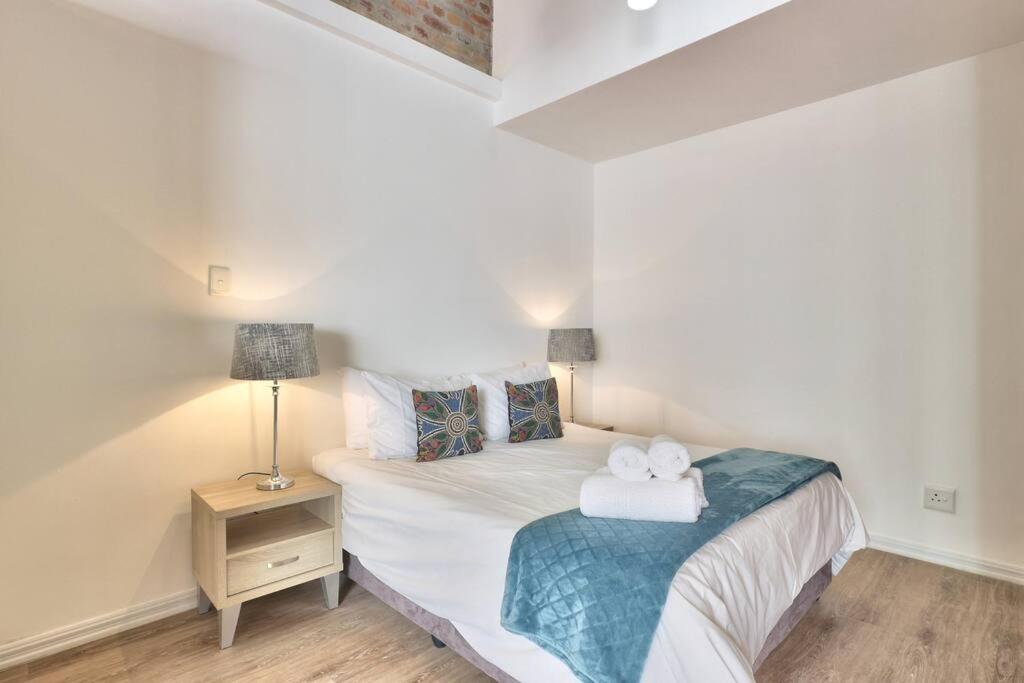 Blue Waters Studio 34 with sea views from Balcony
