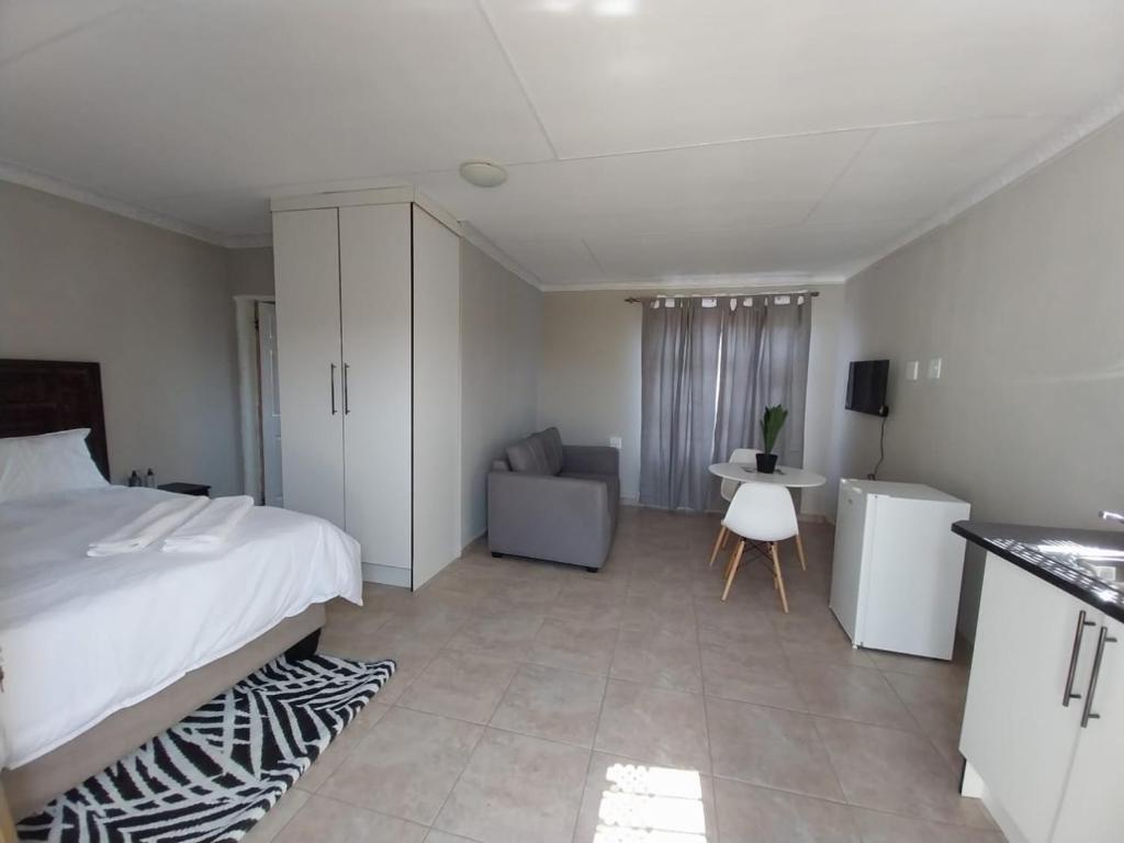 khutsong Apartments