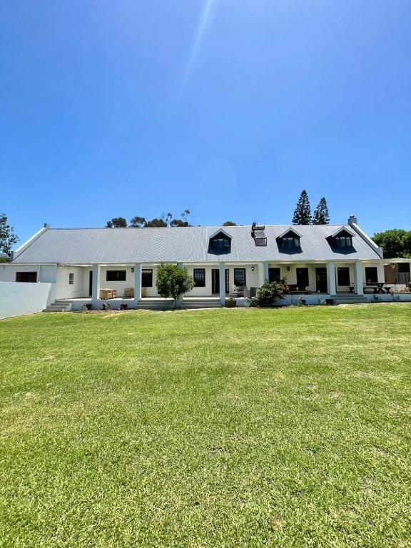 Brummer House - Living The Breede