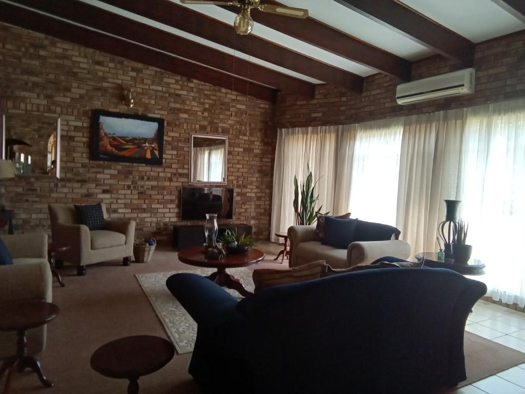 BUFFELDOORN GUESTHOUSE