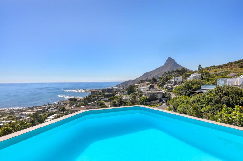 Callisto - Camps Bay
