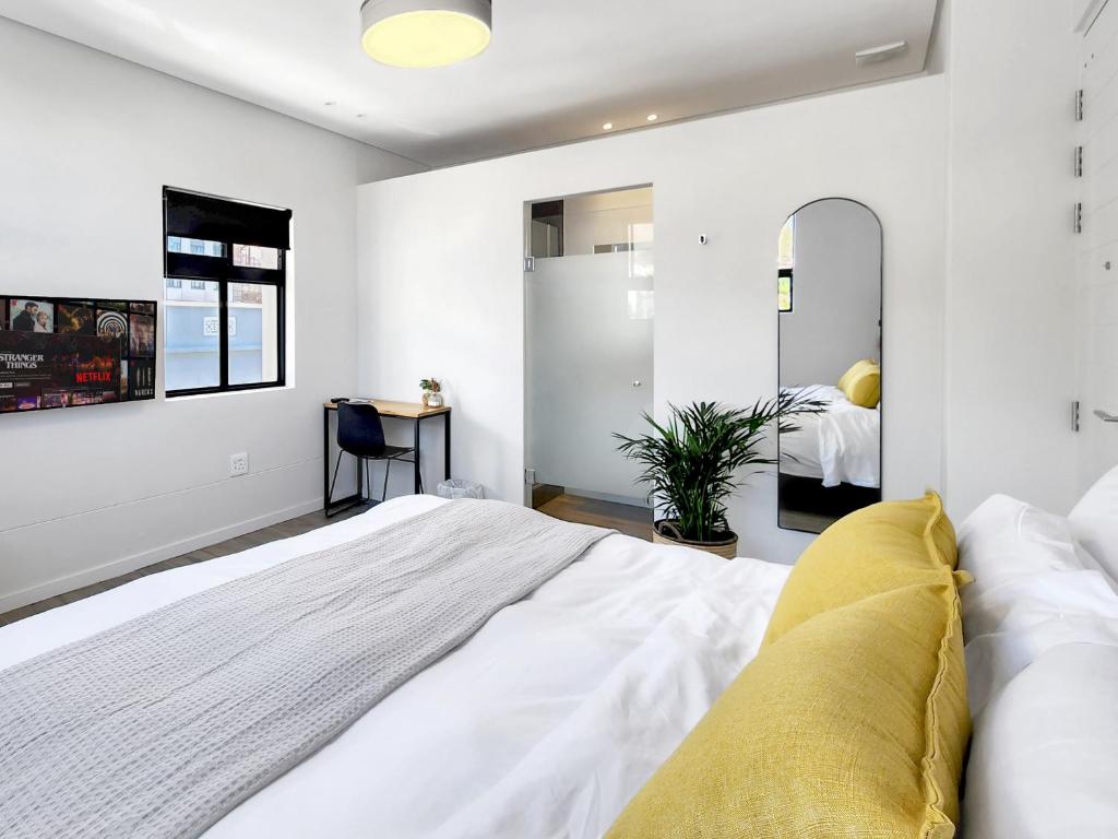 Castle Hotel by ROOMS