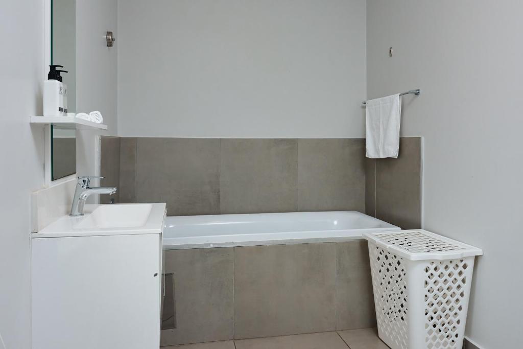 Chic 2 Bed Apartment High Speed Wifi