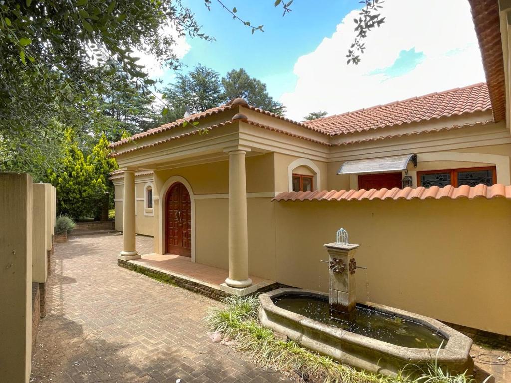Clarens Butterfly Villa