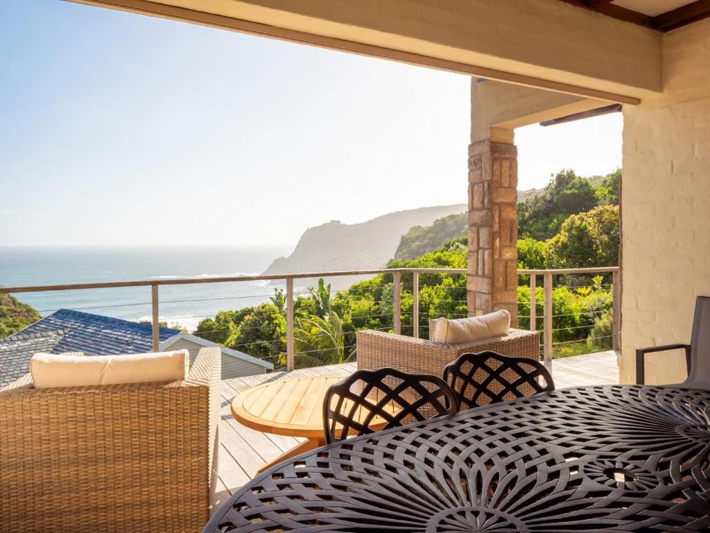 Clifftop Retreat
