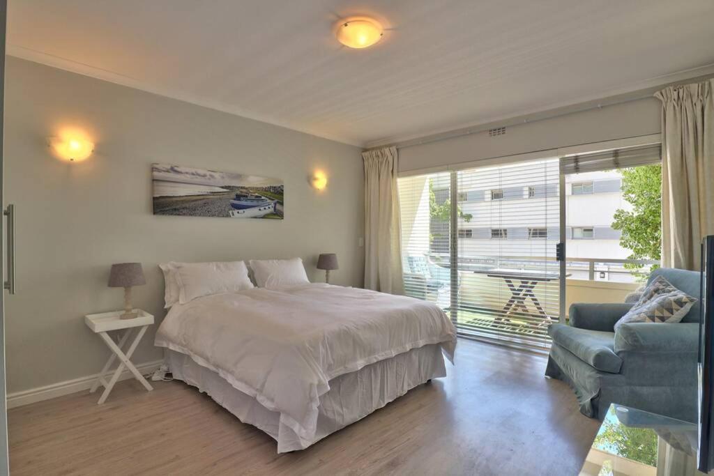 Clifton 1st Beach Studio