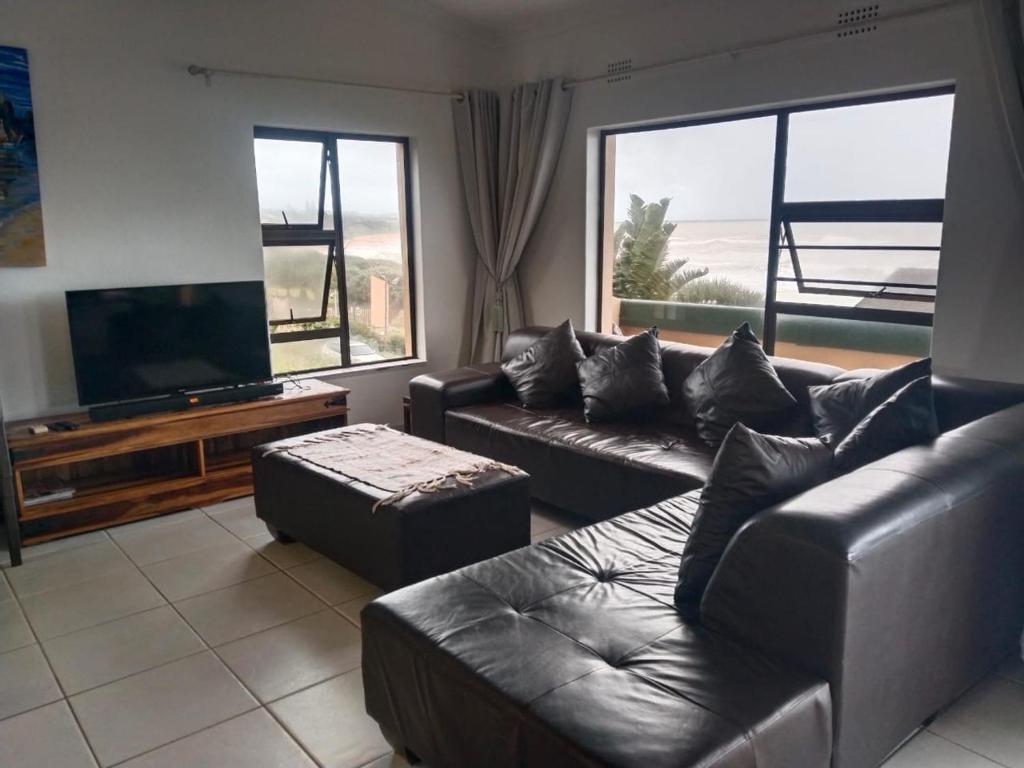 76 Eden Dunes Beachfront Apartment - Shelly Beach