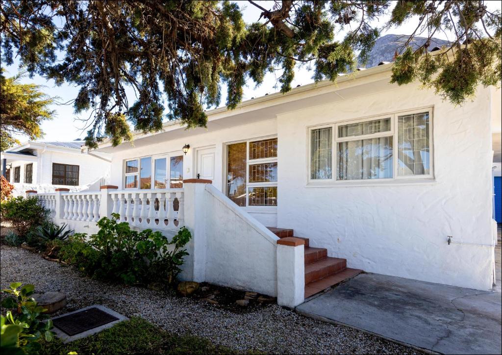 SeaCrest Cottage