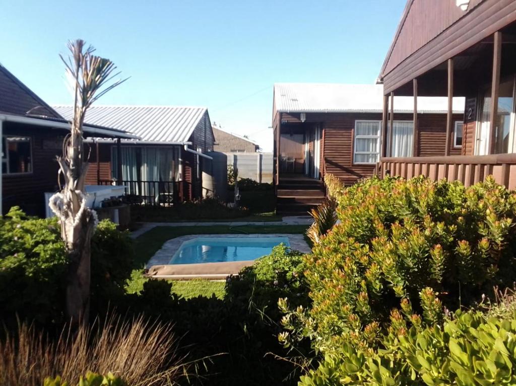 CoCo de Mer Self Catering Log 1
