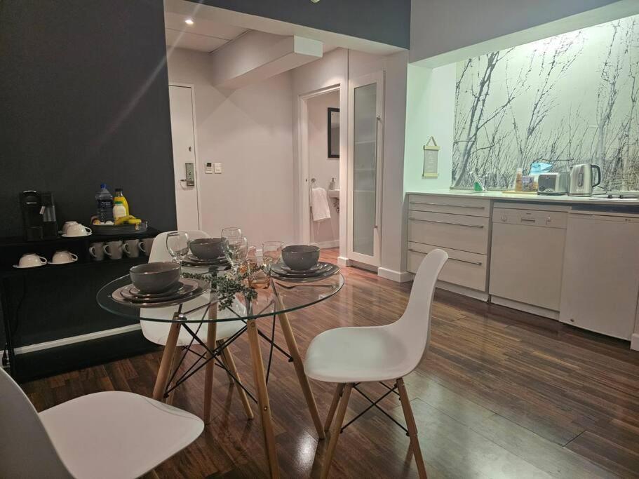 Luxury Vacation Apartment Rental CBD Cape Town