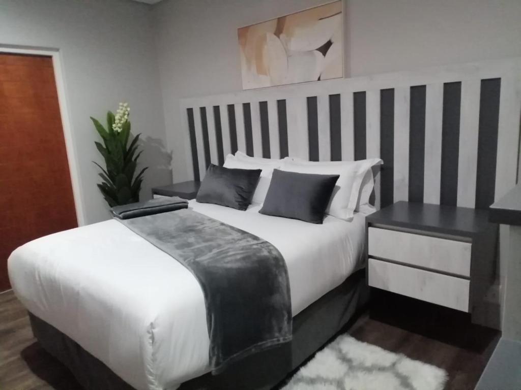 Diamond and Pearl Holiday Home