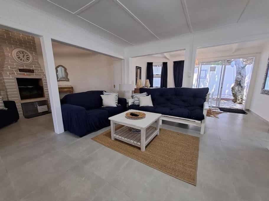 Die Boomhuis. Pearly Beach