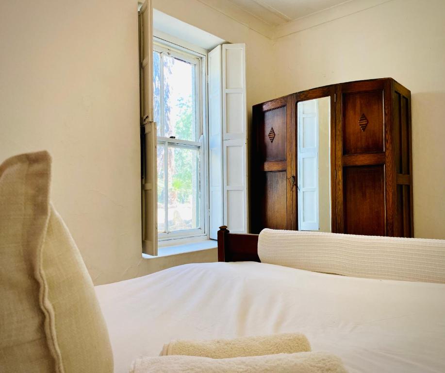 Die Kuierhuis - Central Stay, Local Hosts & Genuine Vibes