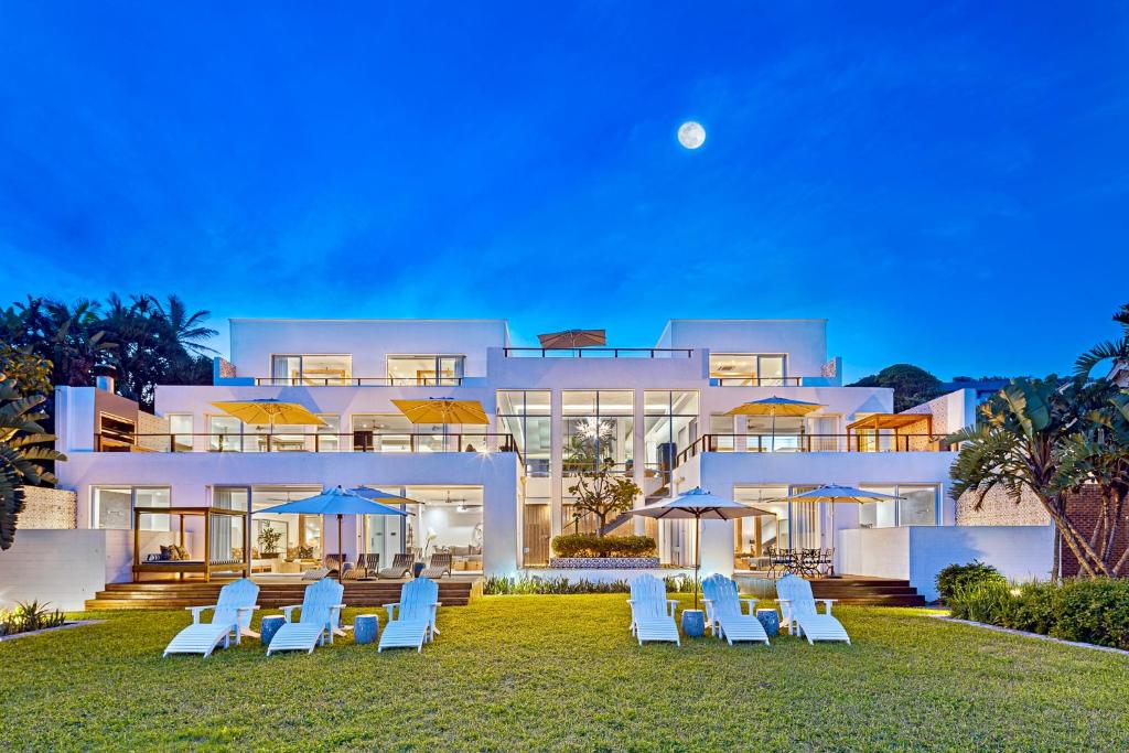 Dolphin Coast YOLO Spaces - The White House Boutique Villa