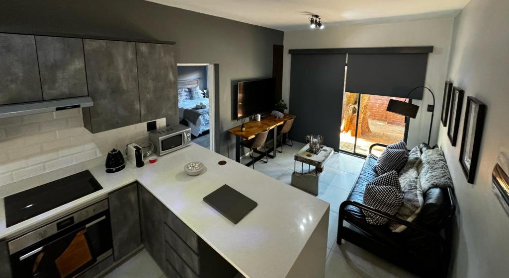 Rand Corner Crib