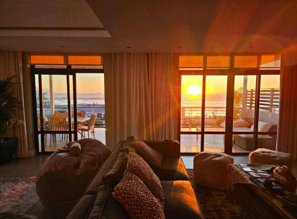 Eden Paradise Penthouse Eden on the Bay