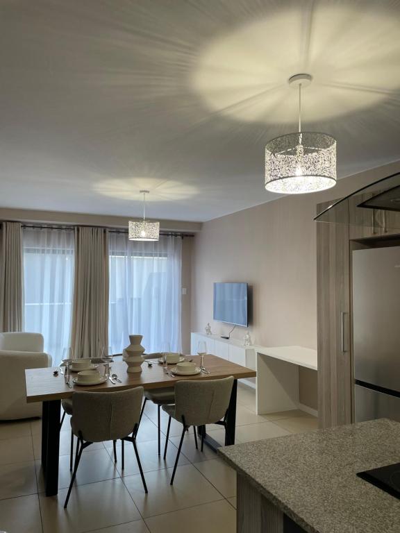 Corporate Luxury - Sandton, Rivonia
