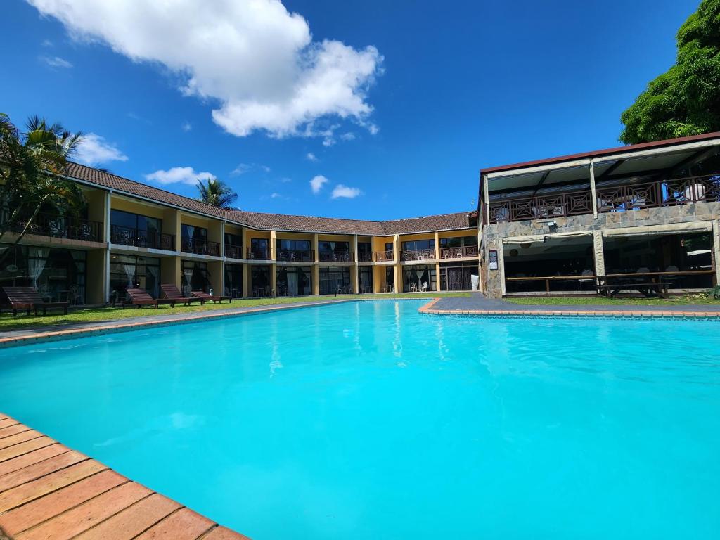Elephant Lake Hotel