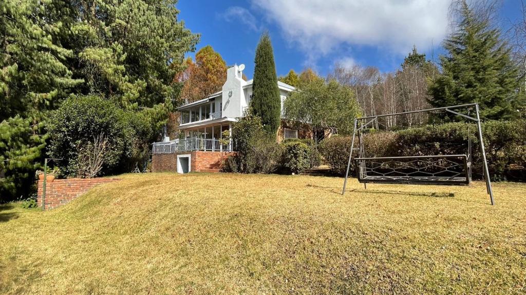 Elm Tree House - Dullstroom - holiday home