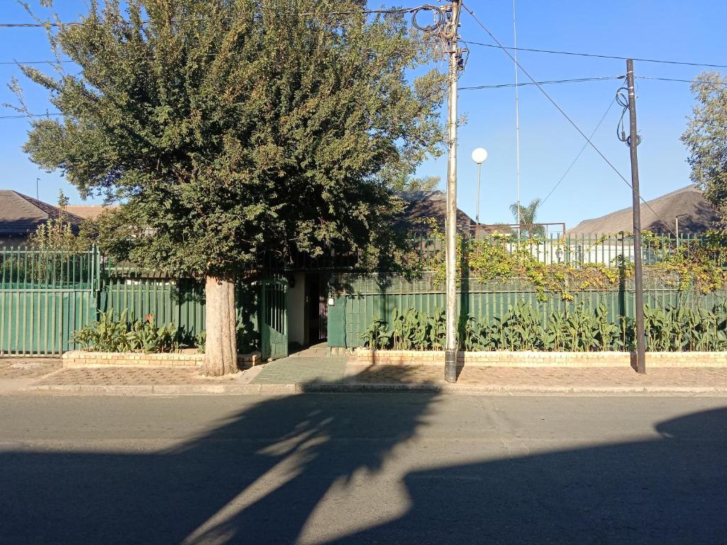 Executive Guest House Randfontein