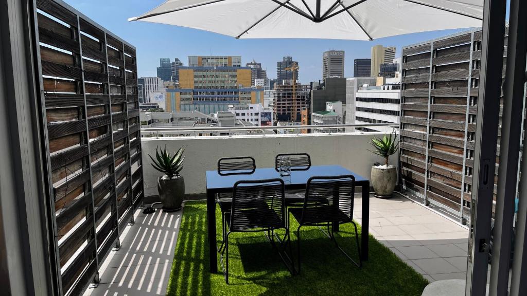 Modern Luxury Studio with Breathtaking City Views - No Load Shedding