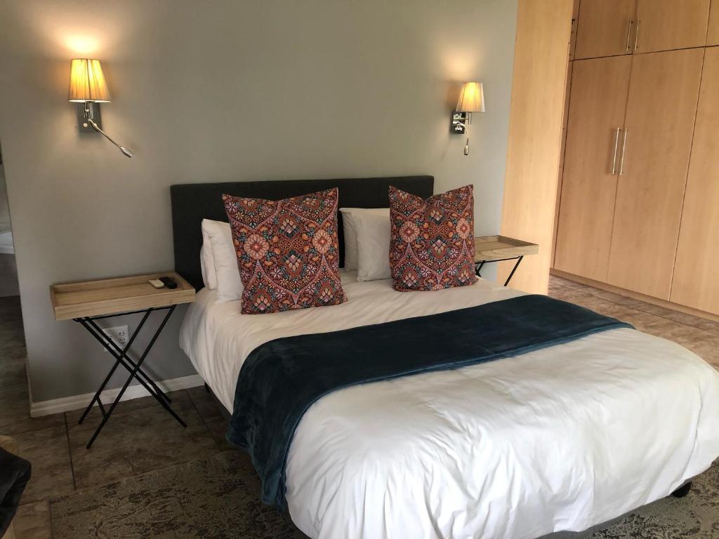 Fever Tree Suites